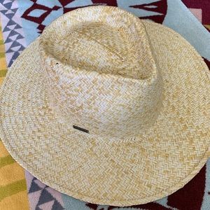 Billabong straw hat